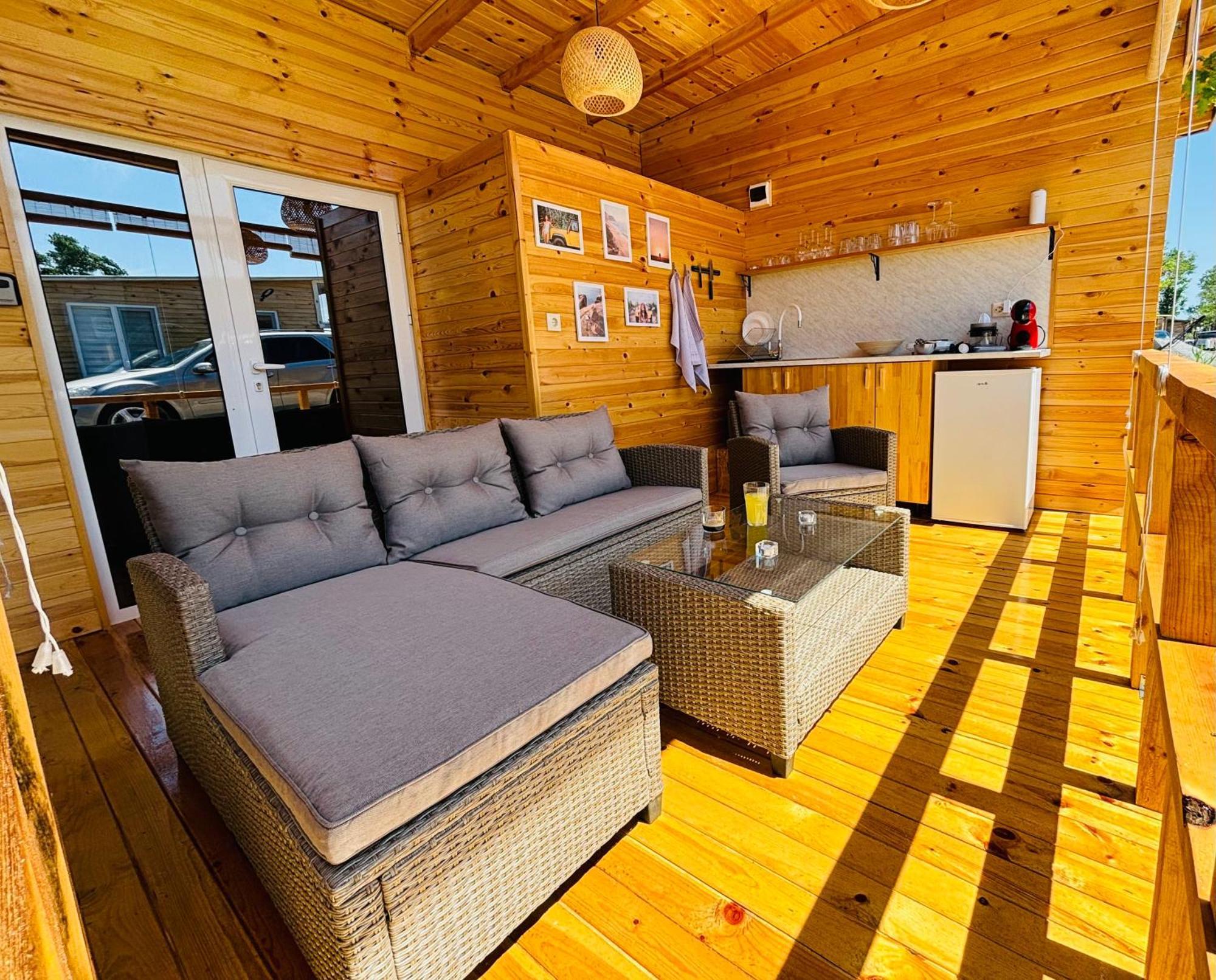 Cozyhut Бунгало Под Наем Chernomorets Exterior photo
